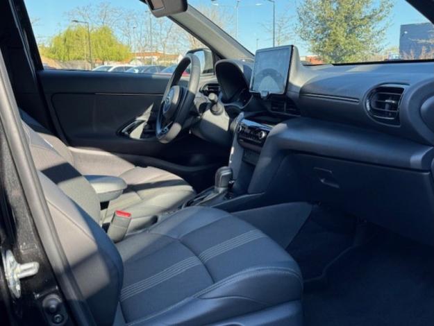 TOYOTA Yaris Cross 116h 2WD Trail Tech MY22 Marchepied  