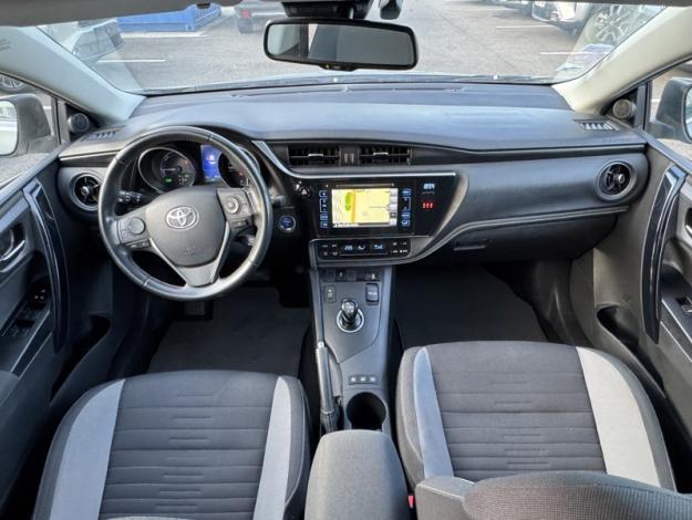 TOYOTA Auris Hybrid Design Edition  