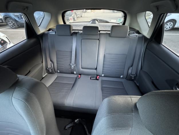 TOYOTA Auris Hybrid Design Edition  