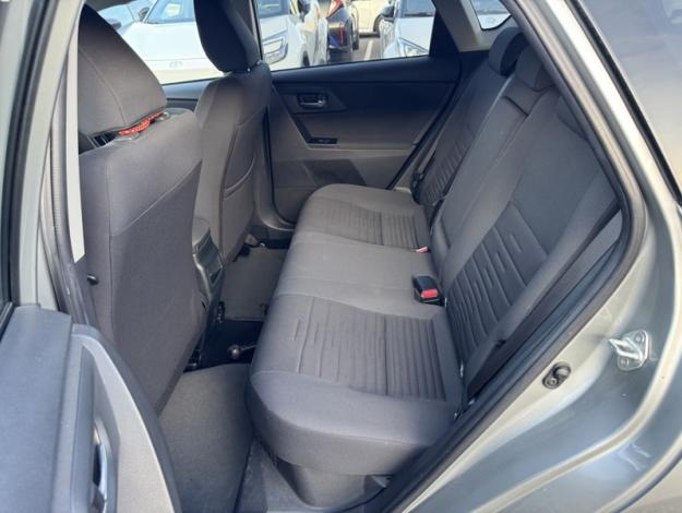 TOYOTA Auris Hybrid Design Edition  