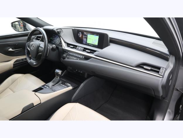 LEXUS ES 300H LUXE MY20  