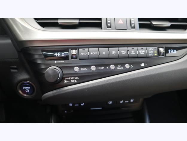 LEXUS ES 300H LUXE MY20  