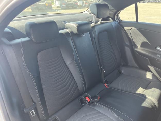 MERCEDES-BENZ Classe A 180 d Berline Business Line  Classe A 180 d Berline Business Line