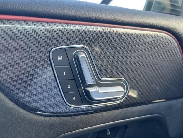 MERCEDES-BENZ GLB 200 d AMG Line  GLB 200 d AMG Line