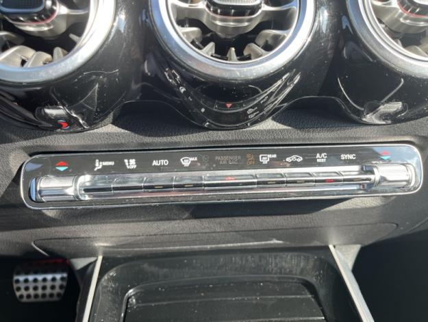 MERCEDES-BENZ GLB 200 d AMG Line  GLB 200 d AMG Line