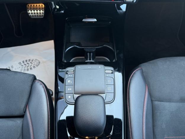 MERCEDES-BENZ Classe A 250 e AMG Line  