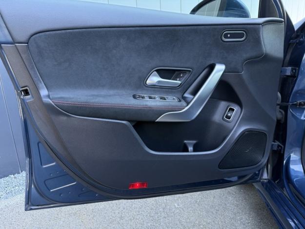 MERCEDES-BENZ Classe A 250 e AMG Line  