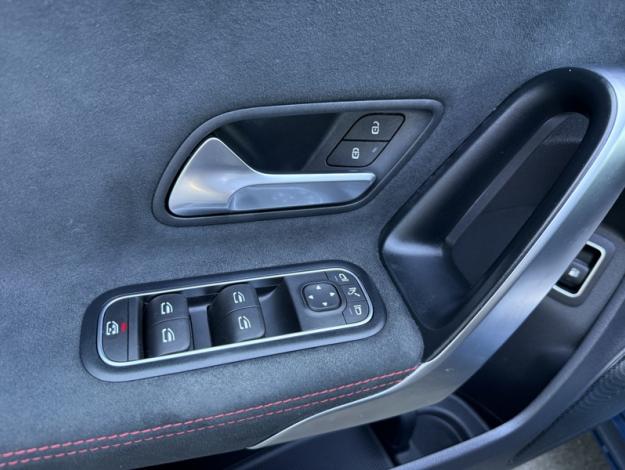 MERCEDES-BENZ Classe A 250 e AMG Line  