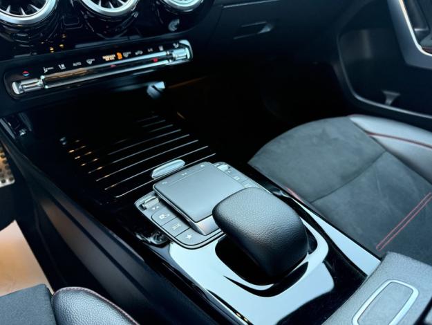 MERCEDES-BENZ Classe A 250 e AMG Line  