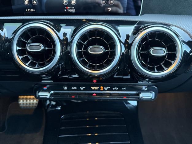 MERCEDES-BENZ Classe A 180 d AMG Line  