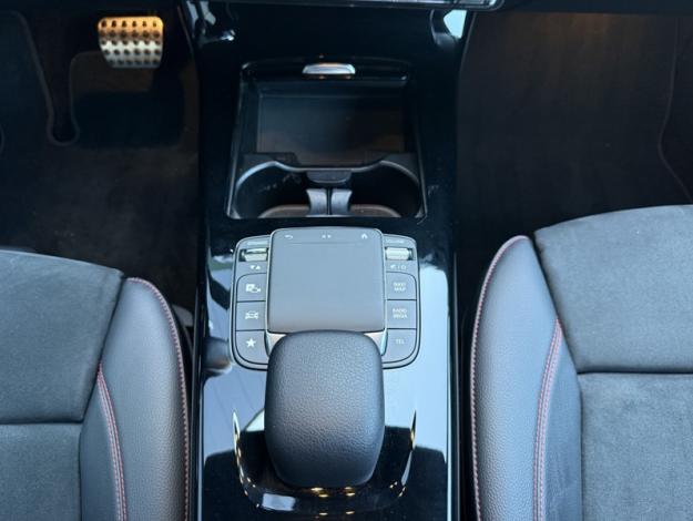 MERCEDES-BENZ Classe A 180 d AMG Line  
