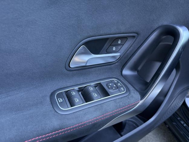 MERCEDES-BENZ Classe A 180 d AMG Line  