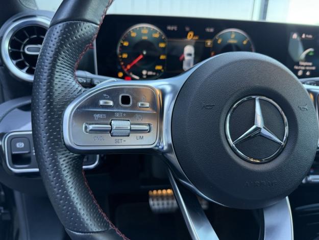 MERCEDES-BENZ Classe A 180 d AMG Line  