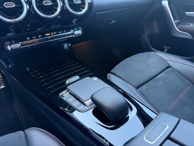 MERCEDES-BENZ Classe A 180 d AMG Line  