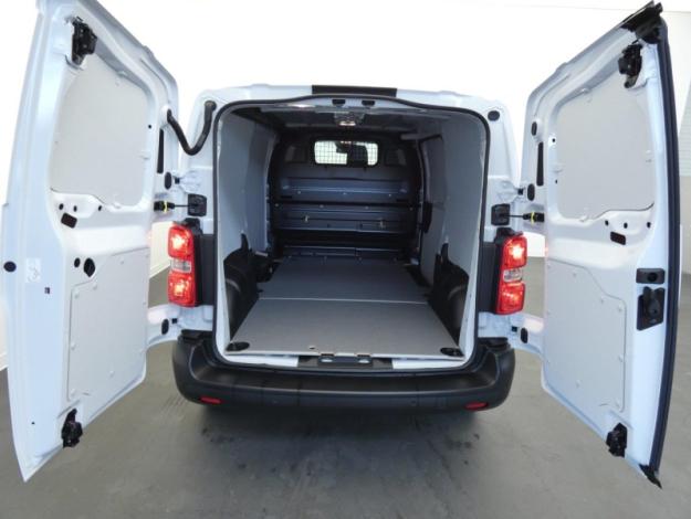 TOYOTA Proace Medium 2.0 140 BVA Start Pack Confort  PROACE 2.0L 140 D 4D BVM STARTCONFNAV MC24