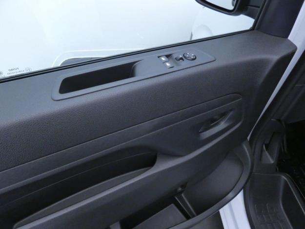TOYOTA Proace Medium 2.0 140 BVA Start Pack Confort  PROACE 2.0L 140 D 4D BVM STARTCONFNAV MC24