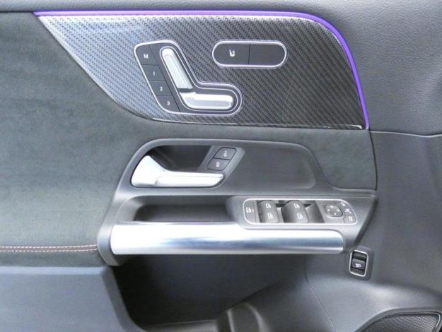 MERCEDES-BENZ GLA 220 d 4MATIC AMG Line AMG Line 