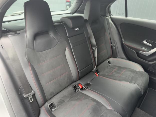 MERCEDES-BENZ Classe A 180 AMG Line  