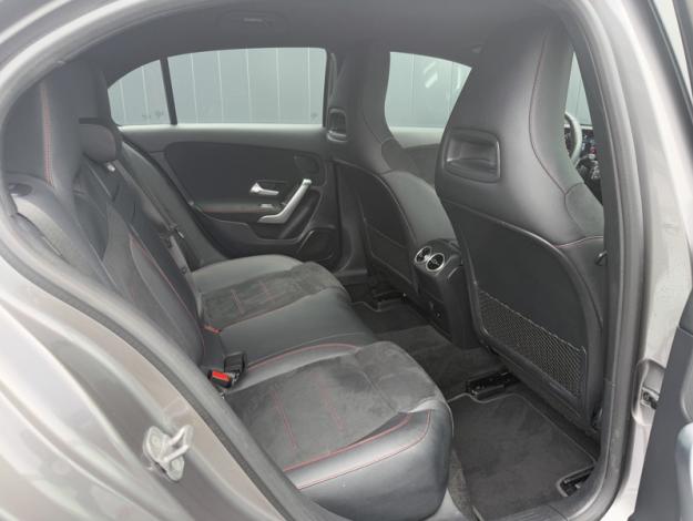 MERCEDES-BENZ Classe A 180 AMG Line  