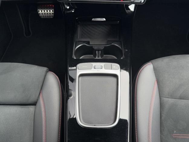 MERCEDES-BENZ Classe A 180 AMG Line  