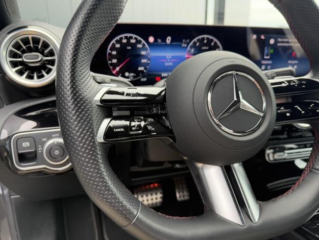 MERCEDES-BENZ Classe A 180 AMG Line  