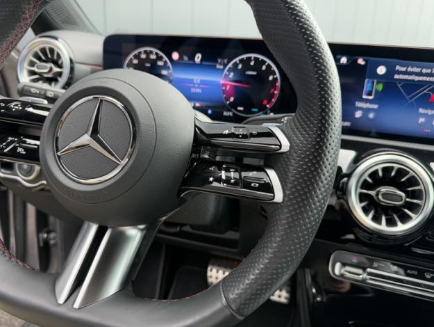 MERCEDES-BENZ Classe A 180 AMG Line  