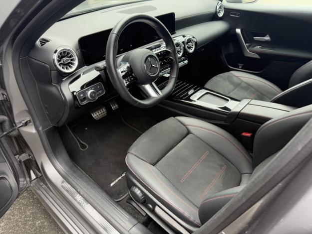 MERCEDES-BENZ Classe A 180 AMG Line  