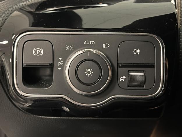MERCEDES-BENZ Classe A 180 d Progressive Line  
