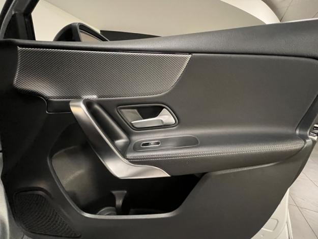 MERCEDES-BENZ Classe A 180 d Progressive Line  