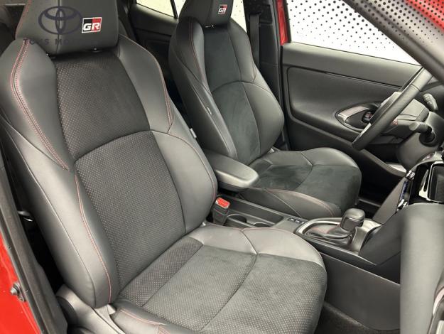 TOYOTA Yaris Cross Hybride 1.5 HYBRID 116H GR SPORT AUTO  
