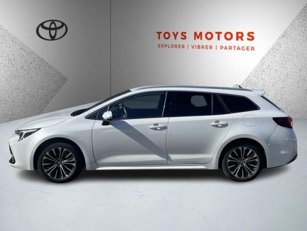 TOYOTA Corolla Touring Sports Hybride 140h Design   