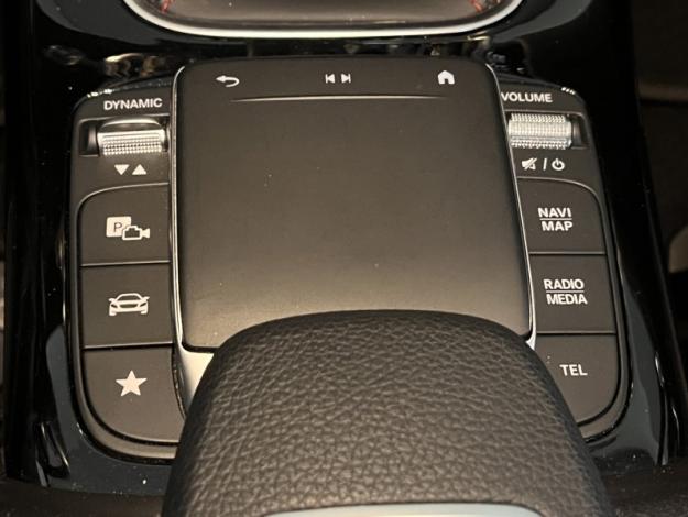 MERCEDES-BENZ Classe A 180 d AMG Line AMG Line 