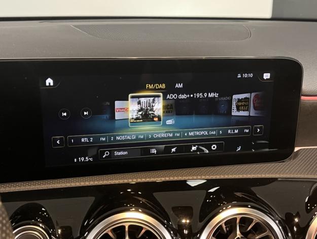 MERCEDES-BENZ Classe A 180 d AMG Line AMG Line 