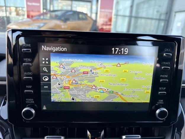 TOYOTA Corolla Hybrid Dynamic Business  1.8 122 ch 