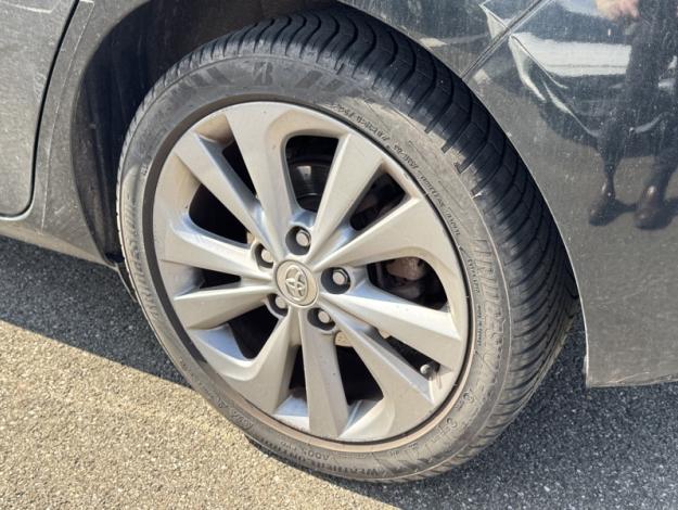 TOYOTA Auris Hybride 136h Style  1.8 136 ch 