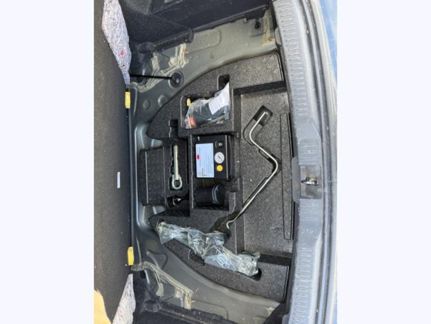 TOYOTA Auris Hybride 136h Style  1.8 136 ch 