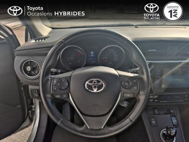 TOYOTA Auris Hybride 136h Tendance Business  