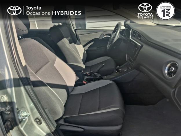 TOYOTA Auris Hybride 136h Tendance Business  