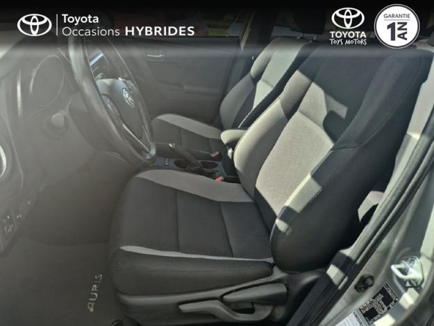 TOYOTA Auris Hybride 136h Tendance Business  