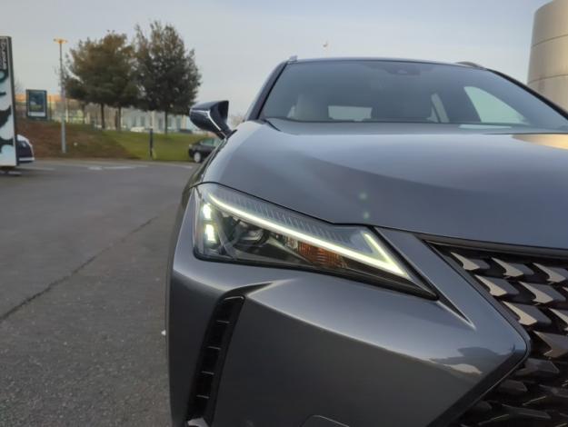 LEXUS UX 250H 2WD Luxe - PACK TECHNO  