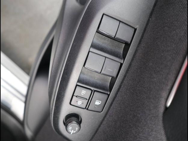 TOYOTA Yaris 70 VVT-i Design  YARIS NG 70 VVT I DESIGN MY22