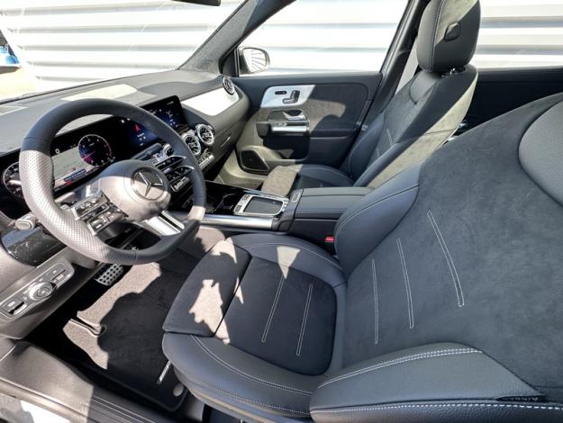 MERCEDES-BENZ GLA 200 d AMG Exclusive Design  GLA 200 d AMG Exclusive Design