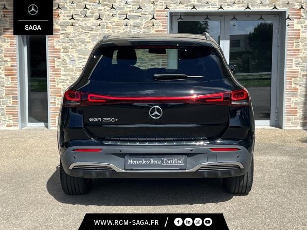 MERCEDES-BENZ EQA 250+ AMG Line  