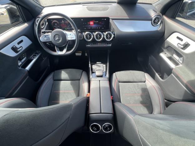 MERCEDES-BENZ EQA 250+ AMG Line  