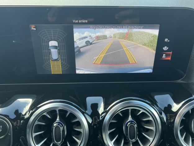 MERCEDES-BENZ EQA 250+ AMG Line  