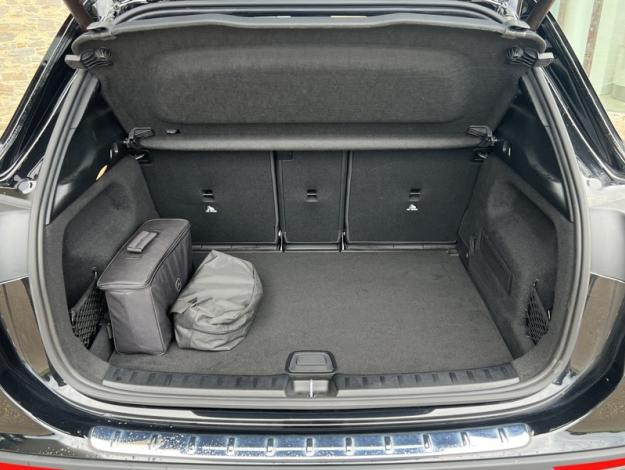 MERCEDES-BENZ GLA 250 e Progressive Line  