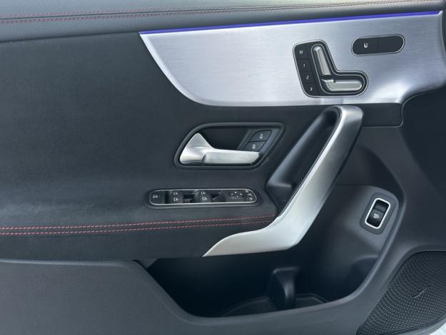 MERCEDES-BENZ CLA Shooting Brake CLA 200 d Shooting Brake AMG Line  
