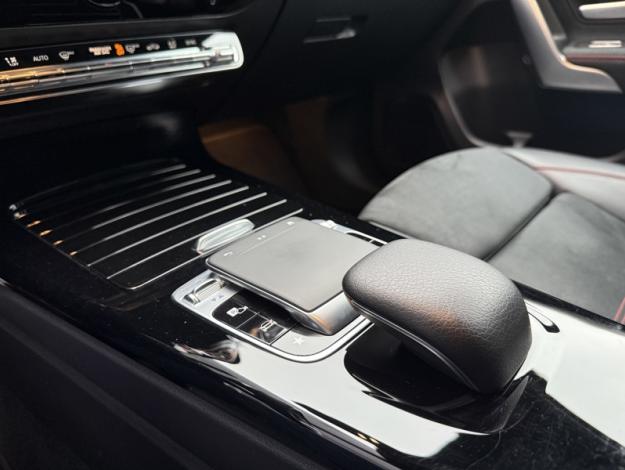 MERCEDES-BENZ Classe A 200 d AMG Line  