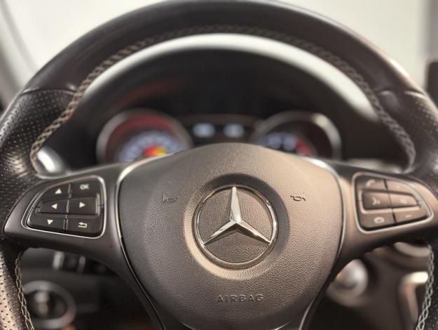 MERCEDES-BENZ GLA 200 Sensation  GLA 200 Sensation