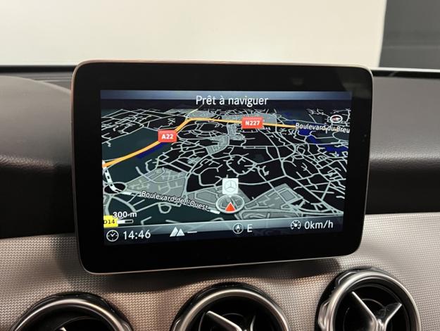 MERCEDES-BENZ GLA 200 Sensation  GLA 200 Sensation